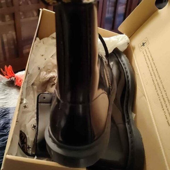 BLACK, not brownish as my phone makes it on pictures. Excellent condition, just - Picture 4 of 9